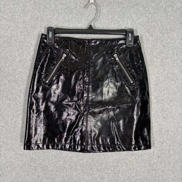 Forever 21 Skirt Small Black Mini Faux Patent leather Zippers Shiny Witchy Y2K - Picture 1 of 11
